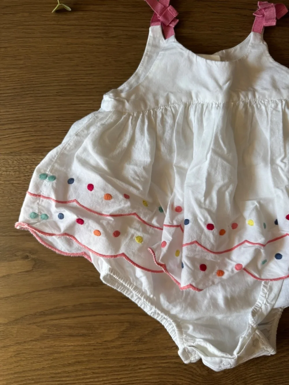 Baby GAP White Embroidered Polka Dot Bubble Romper 6-12M